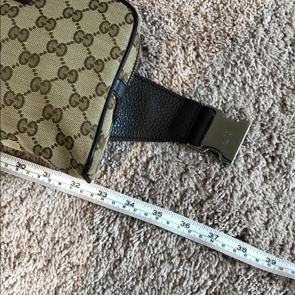 Authentic Gucci belt bag - Picture 7 of 10